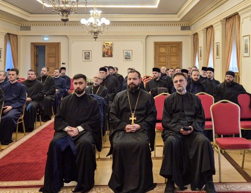 Distincții oferite de Patriarhul României preoților de caritate Poza 319795