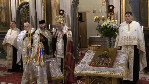 Prima zi a noului an la Catedrala Episcopală din Giula, Ungaria Poza 320381