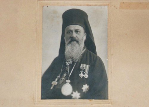 Episcopul Justinian Teculescu, promotor al ridicării la rang de Patriarhie a Bisericii noastre Poza 319712