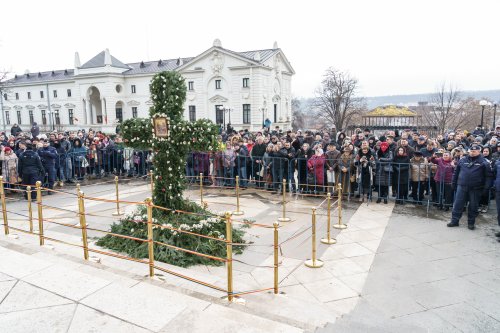 Boboteaza, sărbătorită cu evlavie la Catedrala Mitropolitană din Iași Poza 320532