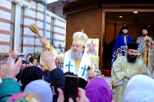 Praznicul luminat al Bobotezei la Mănăstirea Radu Vodă Poza 320648