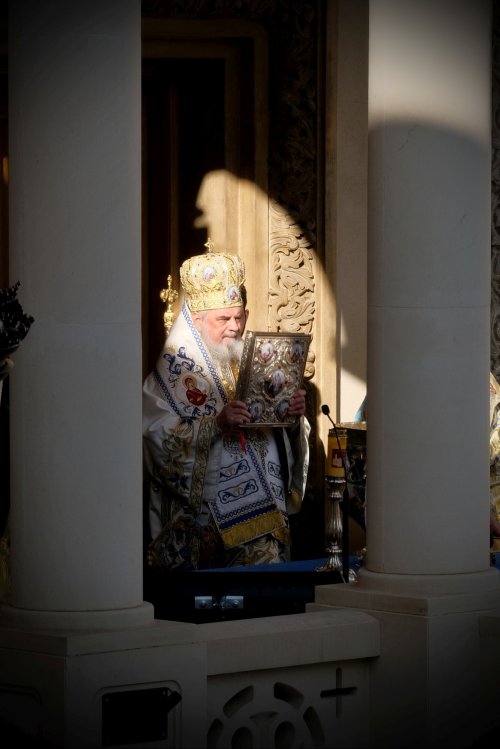 Praznicul luminos al Botezului Domnului pe Colina Bucuriei din Capitală Poza 320547