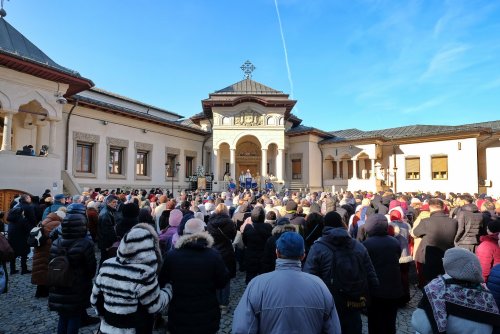 Praznicul luminos al Botezului Domnului pe Colina Bucuriei din Capitală Poza 320556