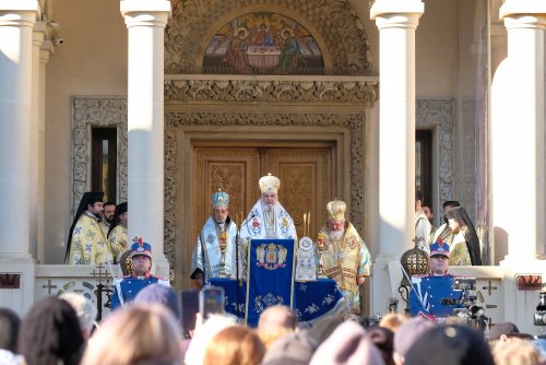 Praznicul luminos al Botezului Domnului pe Colina Bucuriei din Capitală Poza 320557