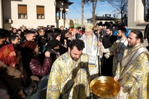 Praznicul luminos al Botezului Domnului pe Colina Bucuriei din Capitală Poza 320561