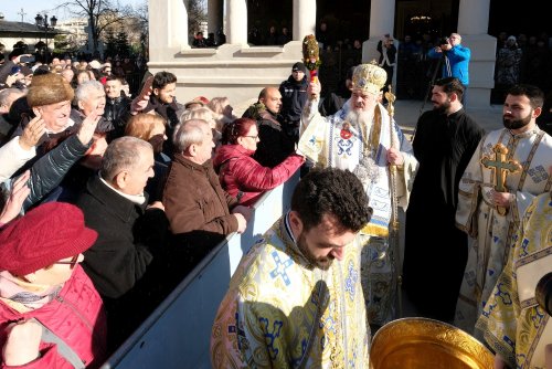 Praznicul luminos al Botezului Domnului pe Colina Bucuriei din Capitală Poza 320562