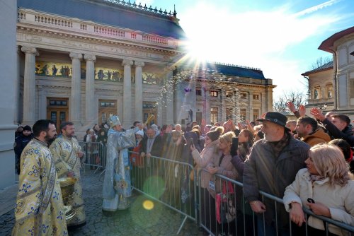 Praznicul luminos al Botezului Domnului pe Colina Bucuriei din Capitală Poza 320563