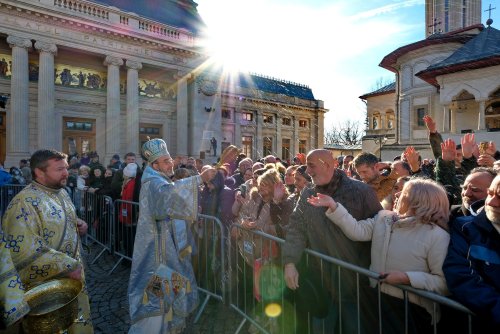 Praznicul luminos al Botezului Domnului pe Colina Bucuriei din Capitală Poza 320564