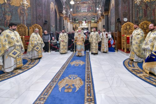 Praznicul luminos al Botezului Domnului pe Colina Bucuriei din Capitală Poza 320583