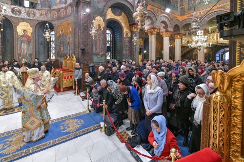 Praznicul luminos al Botezului Domnului pe Colina Bucuriei din Capitală Poza 320584