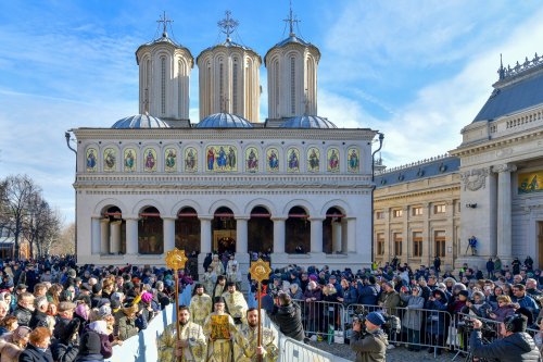 Praznicul luminos al Botezului Domnului pe Colina Bucuriei din Capitală Poza 320604