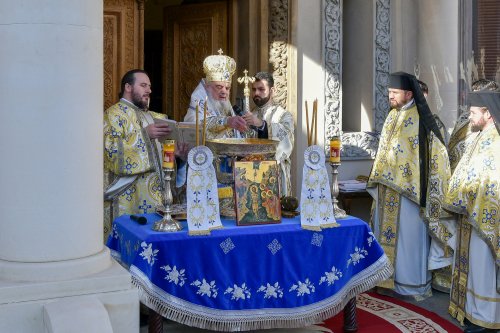 Praznicul luminos al Botezului Domnului pe Colina Bucuriei din Capitală Poza 320618