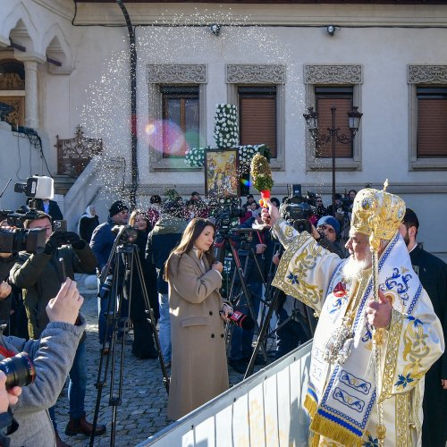 Praznicul luminos al Botezului Domnului pe Colina Bucuriei din Capitală Poza 320630