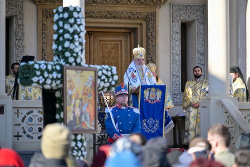 Praznicul luminos al Botezului Domnului pe Colina Bucuriei din Capitală Poza 320635