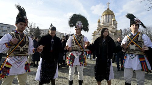 Festivalul cetelor de colindători din Ţara Făgăraşului, la a 18-a ediţie Poza 320801