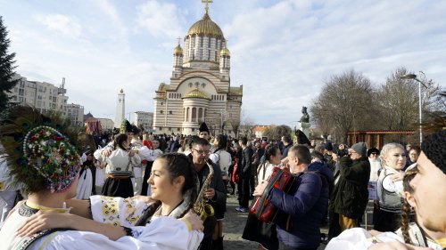 Festivalul cetelor de colindători din Ţara Făgăraşului, la a 18-a ediţie Poza 320804