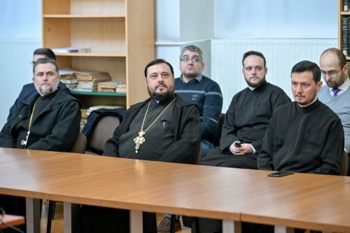 Un nou îndrumător de teze de doctorat la Facultatea „Justinian Patriarhul” Poza 321111