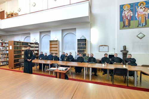 Un nou îndrumător de teze de doctorat la Facultatea „Justinian Patriarhul” Poza 321112