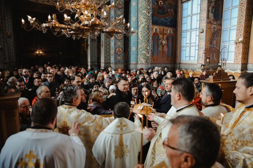 Binecuvântare arhierească în Parohia „Nașterea Domnului” din Cluj-Napoca Poza 321146