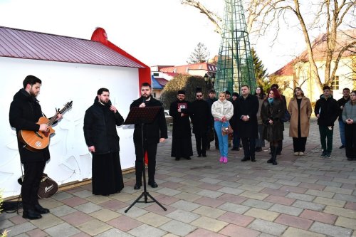 Manifestare culturală la bustul lui Mihai Eminescu din Caransebeș Poza 321260