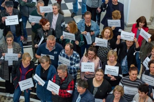 Protest al angajaților din muzee și biblioteci Poza 321236