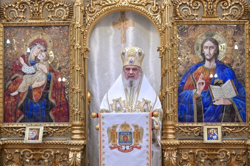 Centenarul Patriarhiei Române - timp de recunoştinţă adusă lui Dumnezeu şi binefăcătorilor,  prilej solemn de cinstire a sfinţilor recent canonizaţi