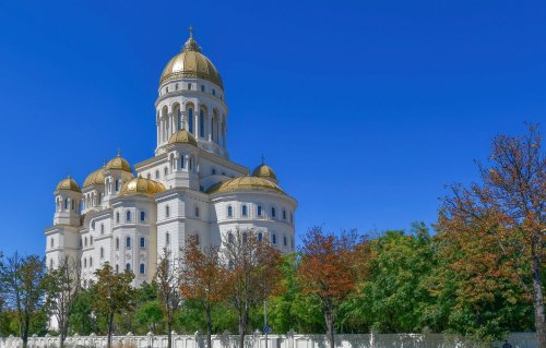 Ultimele lucrări premergătoare slujbei de sfințire pe șantierul Catedralei Naționale