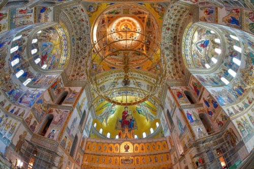 Privind către cer prin turla Catedralei