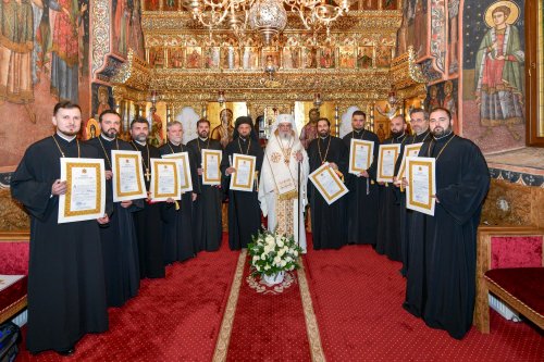Promovări în rang pentru ostenitori din Administrația bisericească