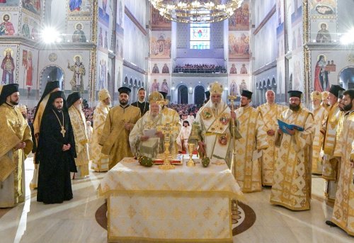 S-a sfinţit Catedrala