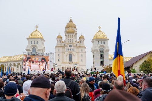O biruință din piatră, rugăciune și lumină