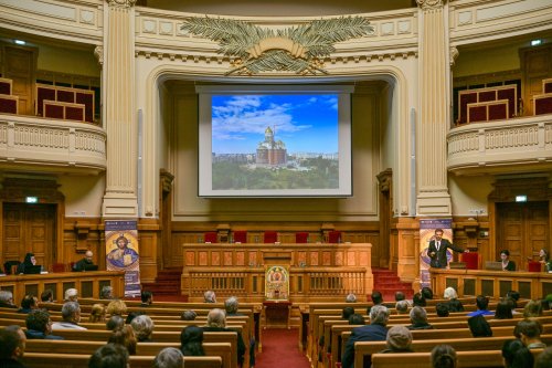 A doua zi a conferinței naționale  despre pictura bisericească