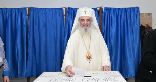 Patriarhul României a votat la alegerile locale parţiale din Bucureşti