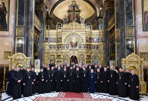 Provocări și perspective privind familia, discutate la un cerc pastoral