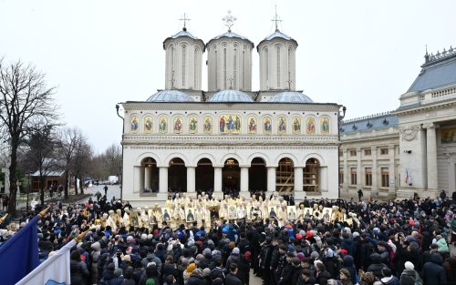 Proclamarea canonizării celor 16 femei românce cu viață sfântă la București