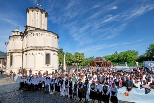 Patriarhia Română îndeamnă la respectarea dreptului la viață al copiilor nenăscuți