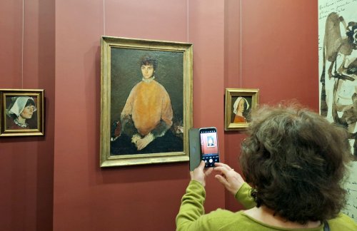 Elogiul feminității în opera lui Corneliu Baba