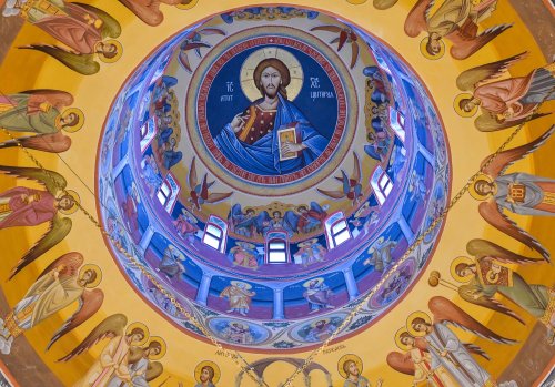 Fericiți cei care află locuri de cinste într‑o veșnică Împărăție...