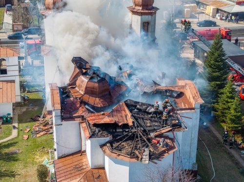 Comunitatea care va salva o biserică Poza 358889