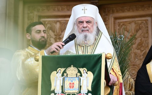 Învierea lui Lazăr - prevestire a Morţii şi Învierii lui Hristos şi icoană profetică a învierii de obşte