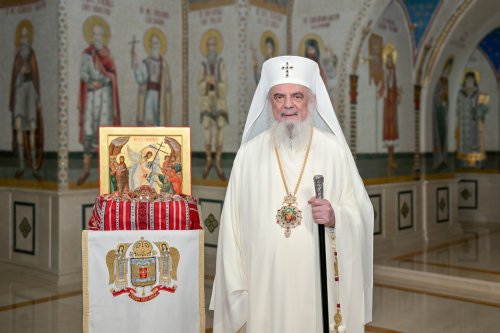 Să arătăm bucuria Învierii şi să ne rugăm pentru pace în lume!