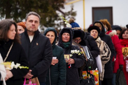 Femeile Mironosițe - modele pentru femeile creștine dedicate slujirii semenilor și mărturisirii lui Hristos Cel înviat