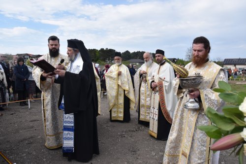 Biserică închinată Sfântului Luca al Crimeei și icoanei Maicii Domnului „Axion Estin” la Iași Poza 361603