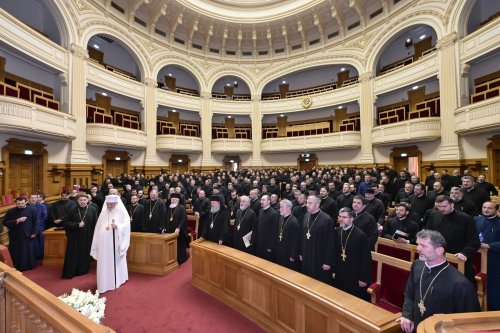 Clericii din județul Prahova s‑au reunit la Palatul Patriarhiei din București