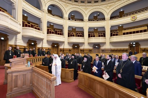 Constituirea noii Adunări eparhiale a Arhiepiscopiei Bucureștilor Poza 364185