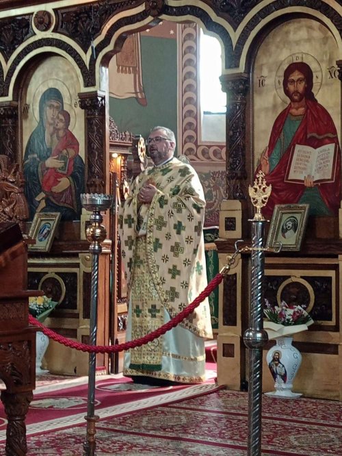 Biserica „Sfânta Treime”, nestemata coroanei de minuni a bătrânei Sighişoare Poza 363616