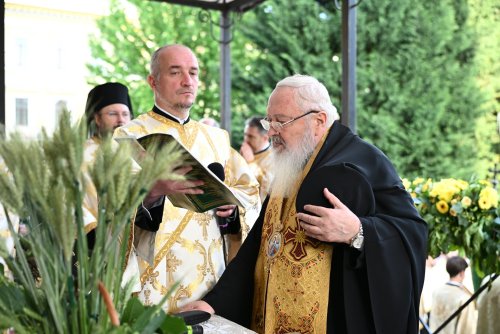 Liturghie și Vecernia plecării genunchilor la Cluj‑Napoca Poza 364317