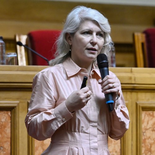 Conferință pe teme medicale și duhovnicești la Palatul Patriarhiei Poza 365354