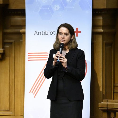 Conferință pe teme medicale și duhovnicești la Palatul Patriarhiei Poza 365363