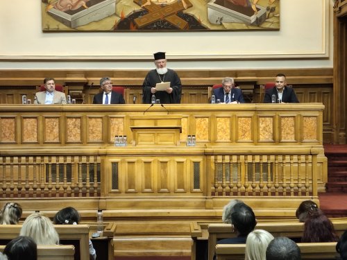 Lucrarea comună a Bisericii și Medicinei în sprijinul familiei